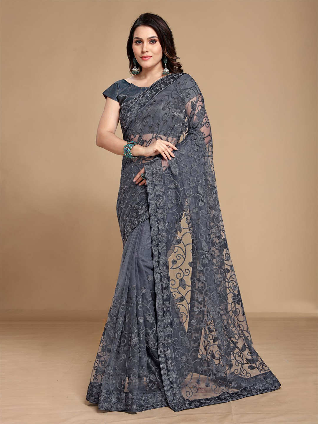 

VAIRAGEE Grey Embellished Net Saree