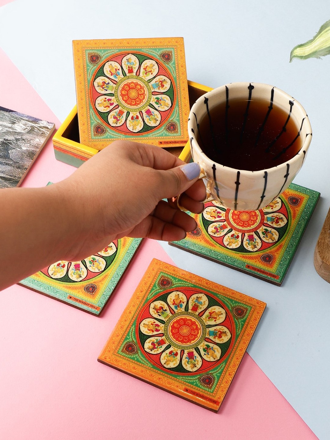 

The Decor Mart Set Of 4 Multi-Coloured Printed Coasters