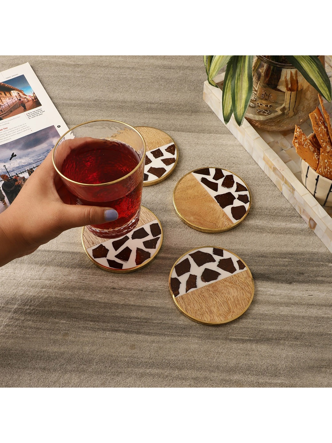 

The Decor Mart Set Of 4 Brown & White Printed Mosaic Coasters