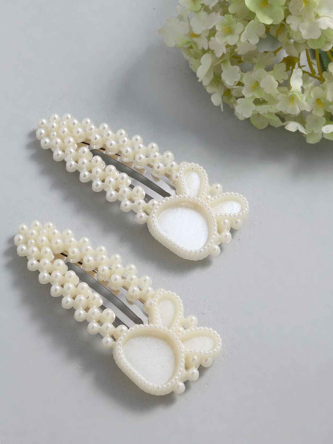 

VOGUE PANASH Girls White Set of 2 Embellished Tic Tac Hair Clip