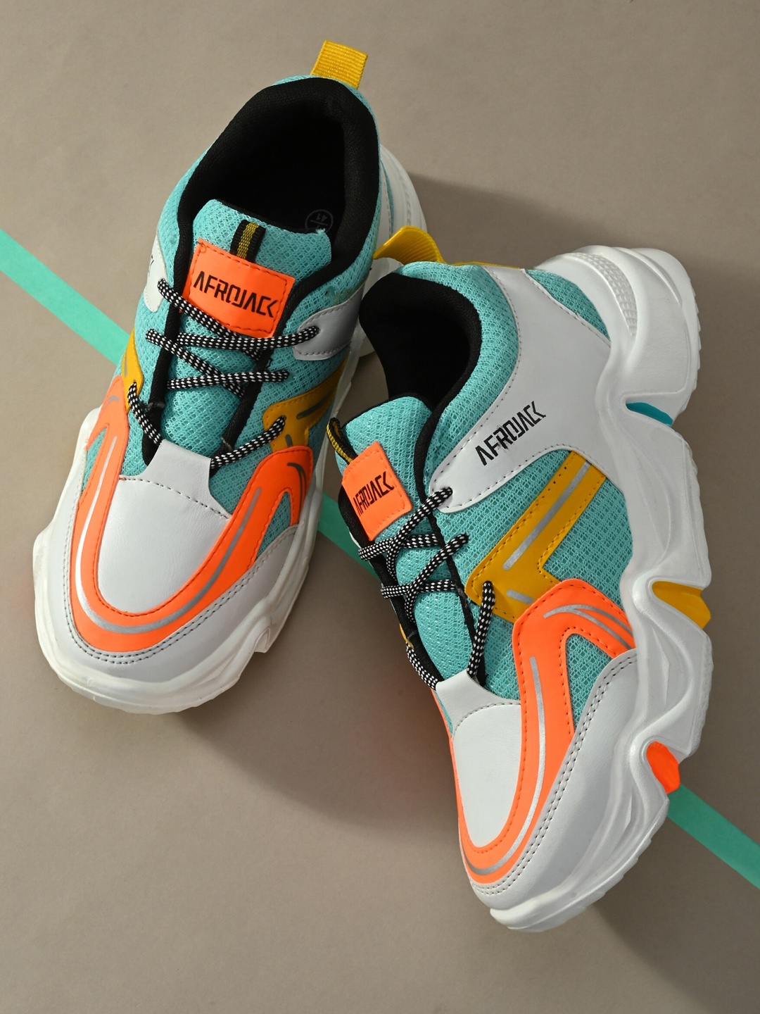 

AfroJack Women Green Colourblocked Sneakers