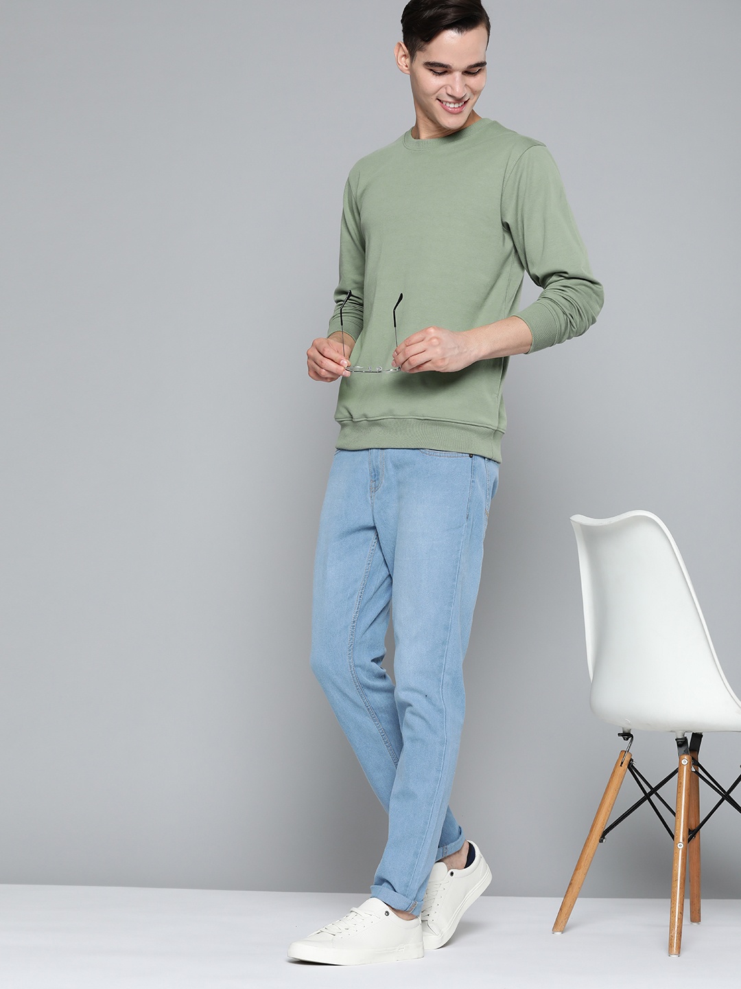 

Mast & Harbour Men Green Sweatshirt