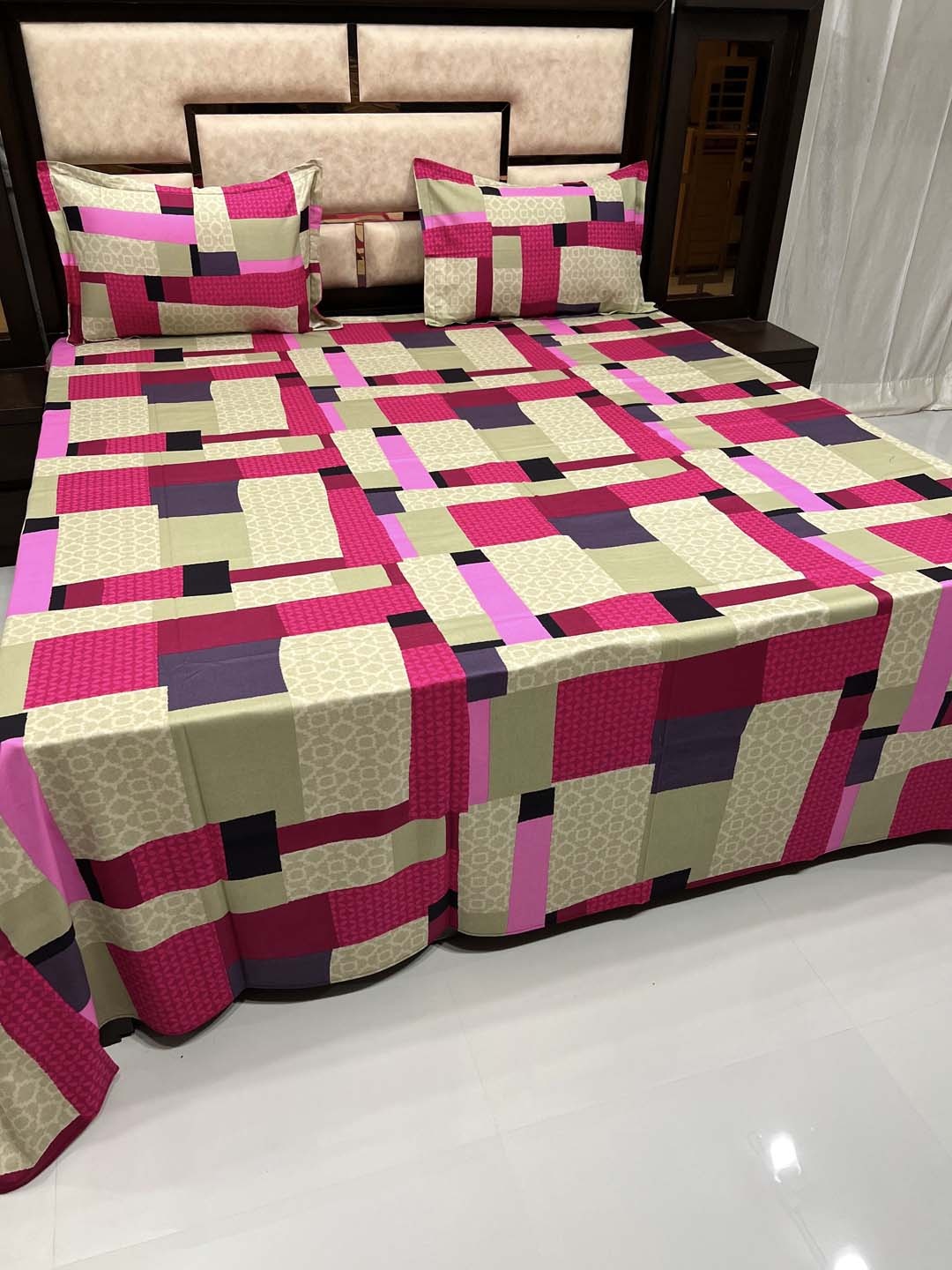 

Pure Decor Unisex Pink Bedsheets