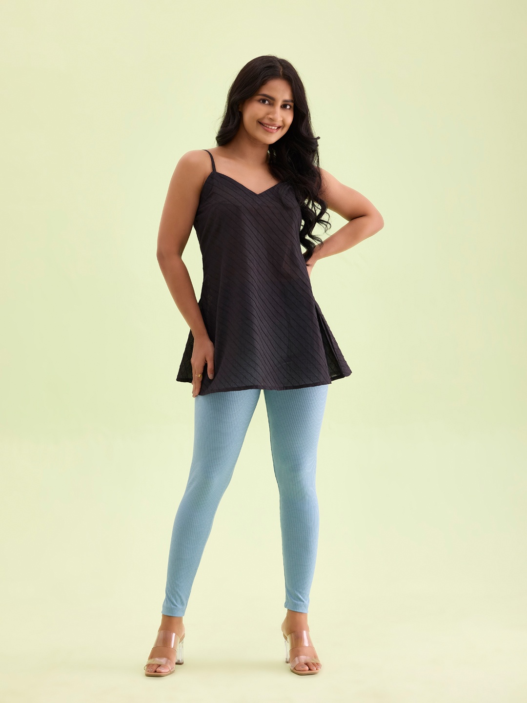 

Go Colors Women Blue Solid Slim-Fit Ribbed Ankle Length Leggings