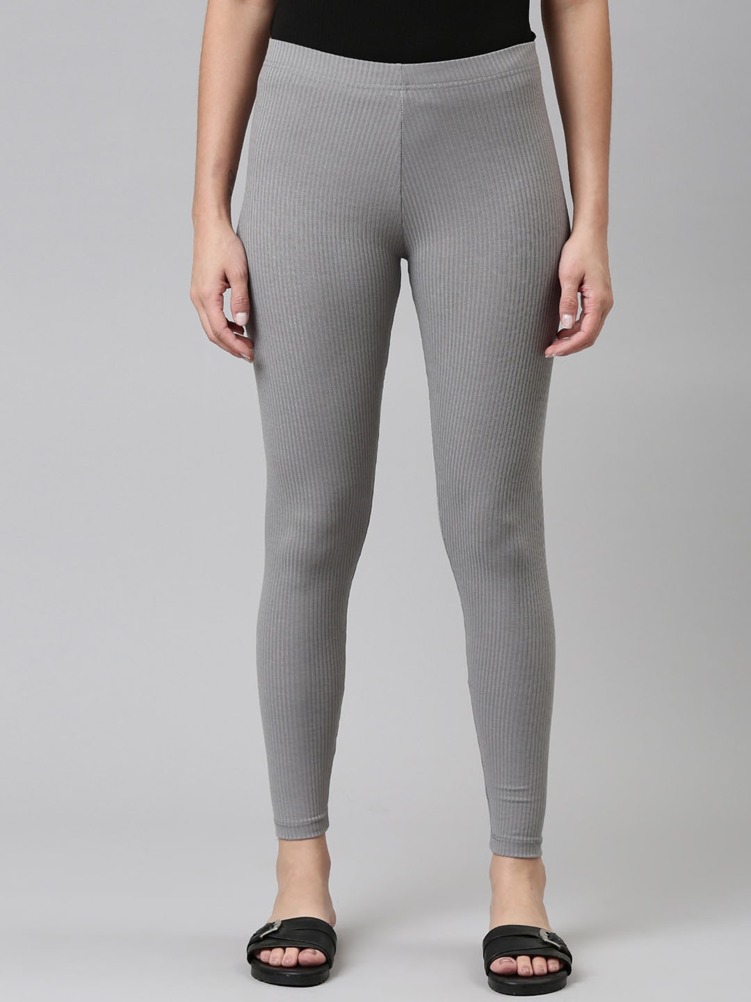 

Go Colors Women Grey Solid Slim-Fit Ankle-Length Leggings