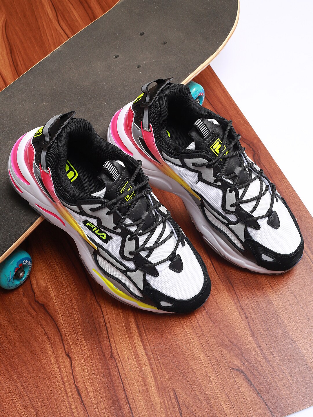 

FILA Men White Colourblocked PU RAY TRACER APEX Sneakers