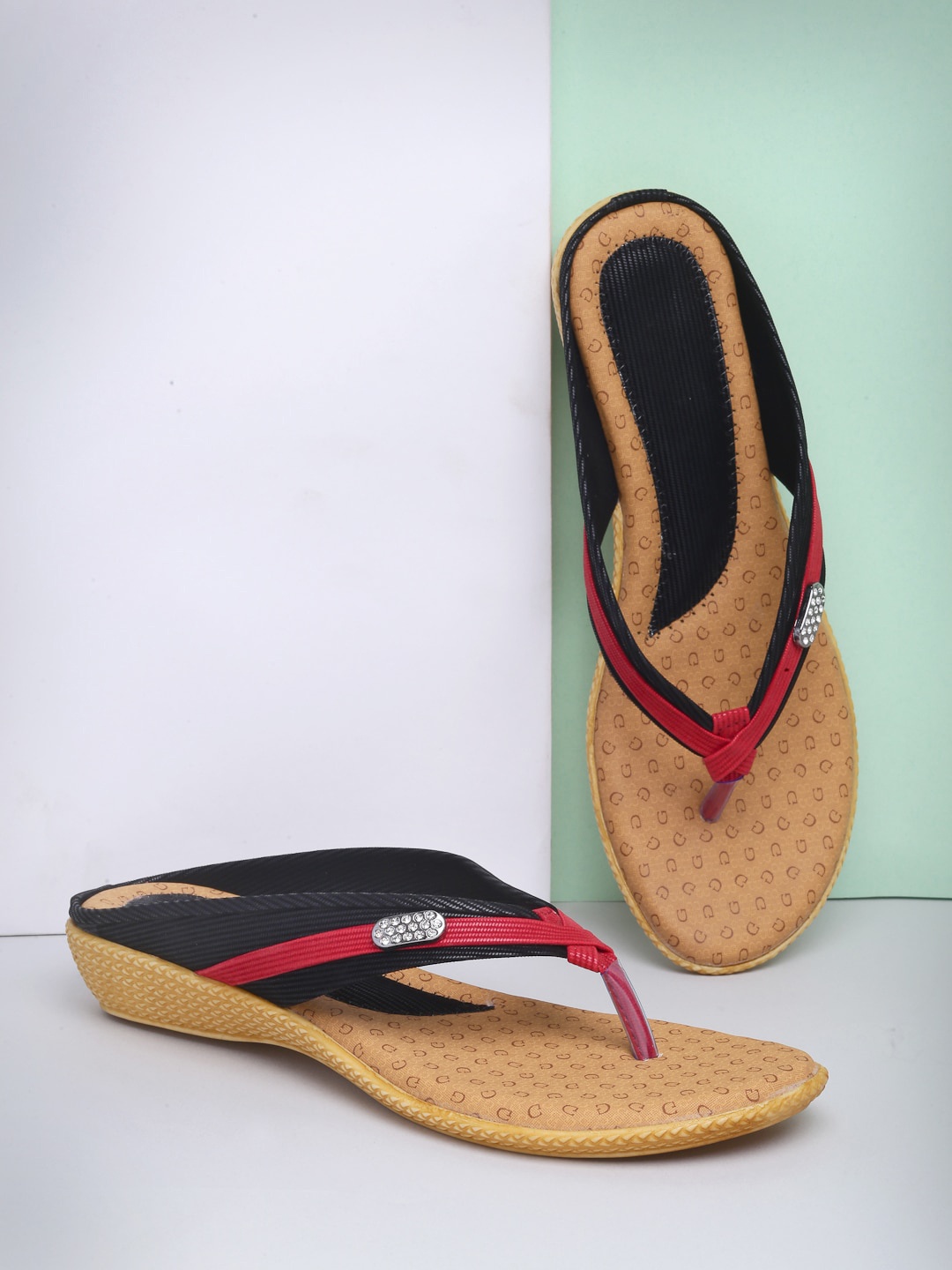 

AROOM Women Black Flats