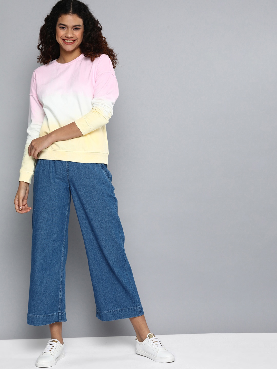 

Mast & Harbour Women Pink & White Pure Cotton Colourblocked Round Neck Sweatshirt