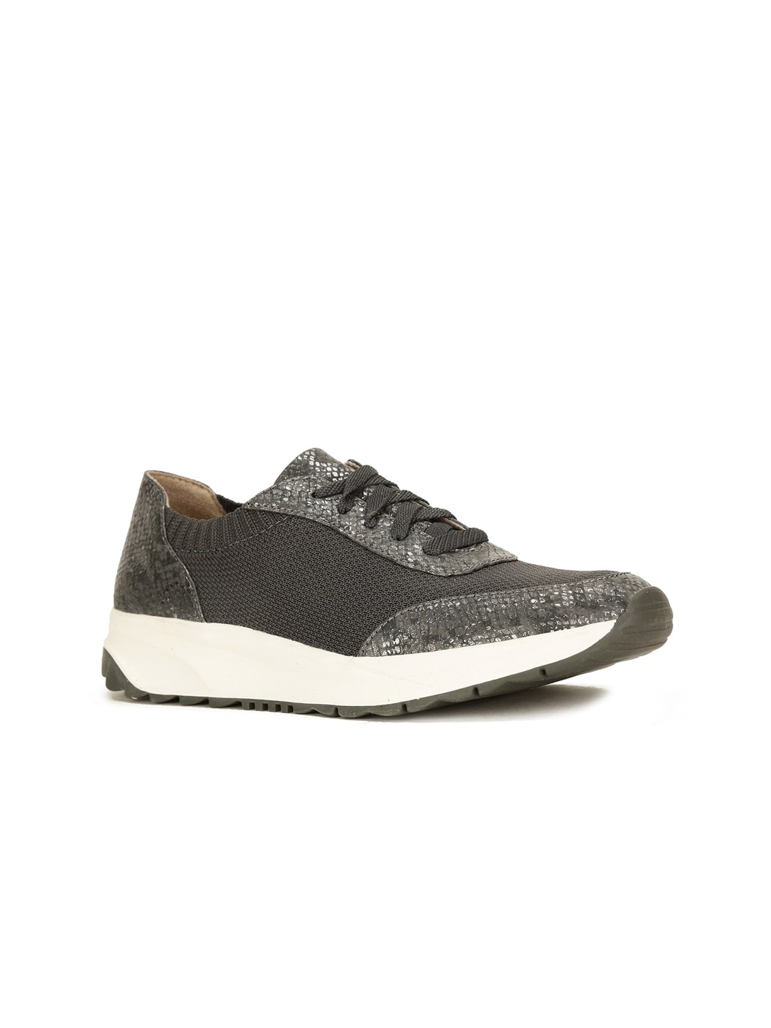 

Naturalizer Women Tan Woven Design Sneakers