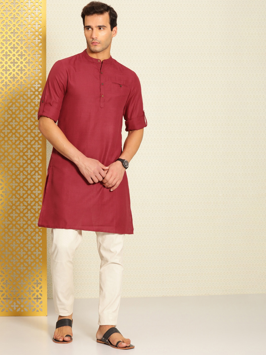 

House of Pataudi Men Solid Straight Rozana Kurta, Maroon