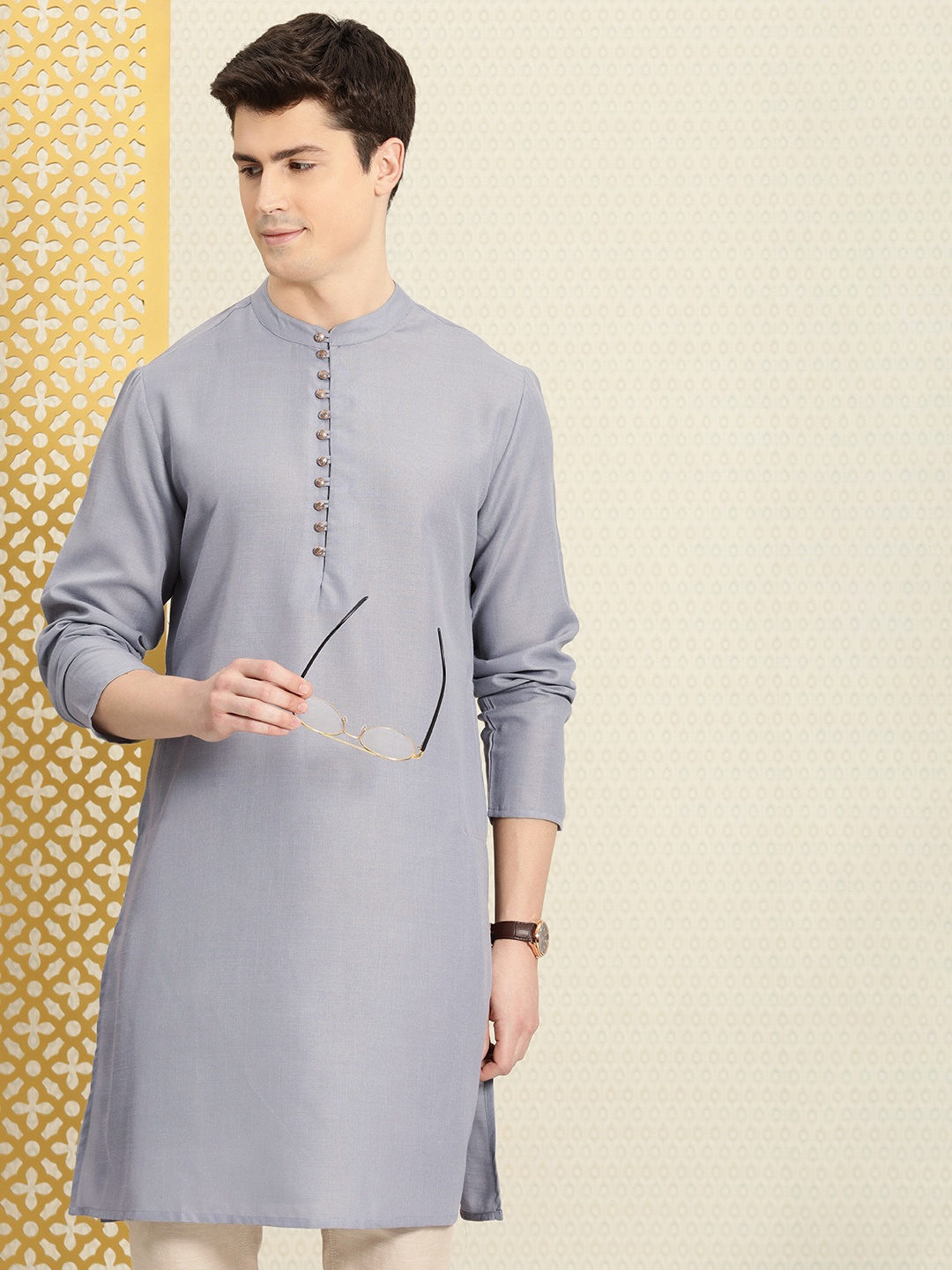 

House of Pataudi Men Solid Band Collar Knee Length Rozana Kurta, Grey