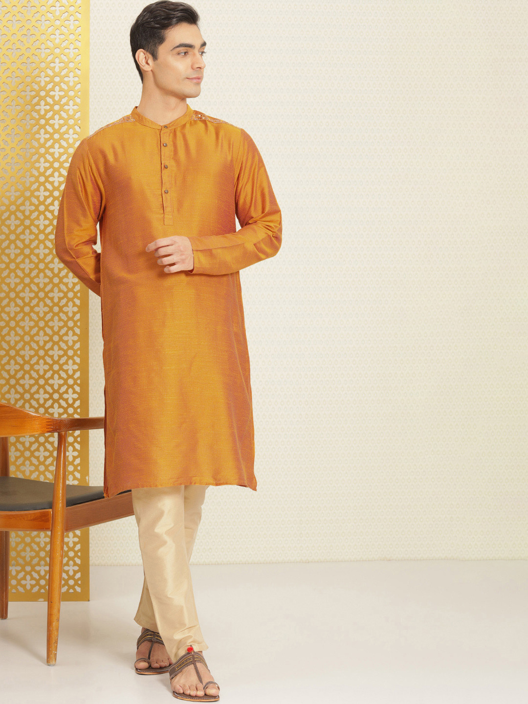 

House of Pataudi Men Mustard Yellow Rozana Kurta