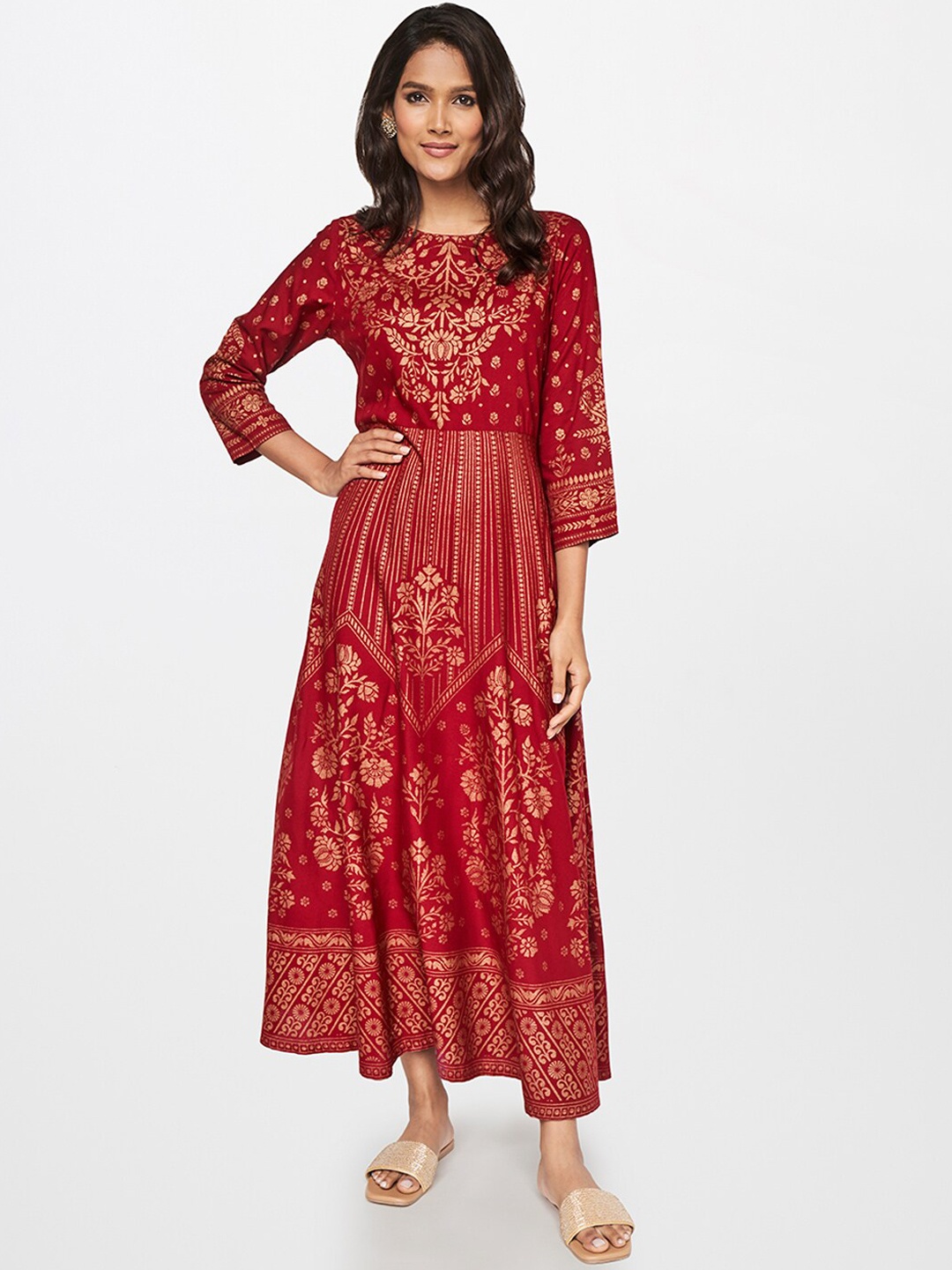 

itse Women Red Ethnic Motifs Printed Keyhole Neck Flared Sleeves Thread Work Anarkali Kurta