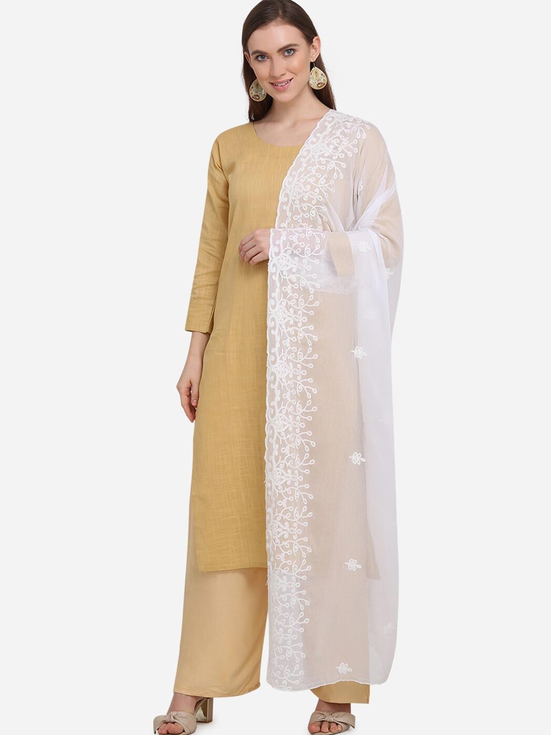 

mf White Embroidered Dupatta