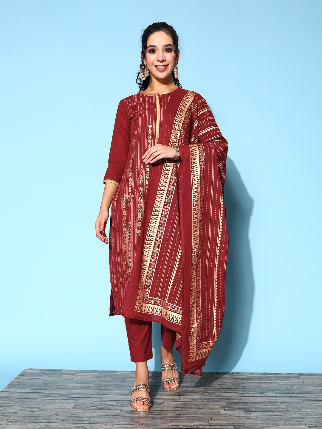 

Indo Era Women Striped Pure Cotton Woven Metallic Kurta Set, Maroon