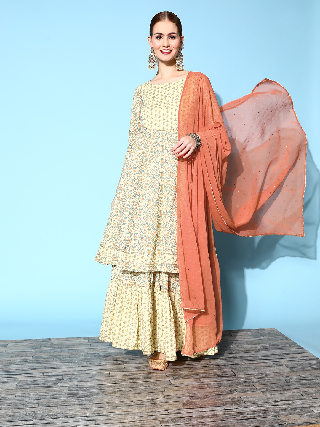 

Indo Era Women Ethnic Motifs Cotton Blend Print Parade Kurta Set, Yellow