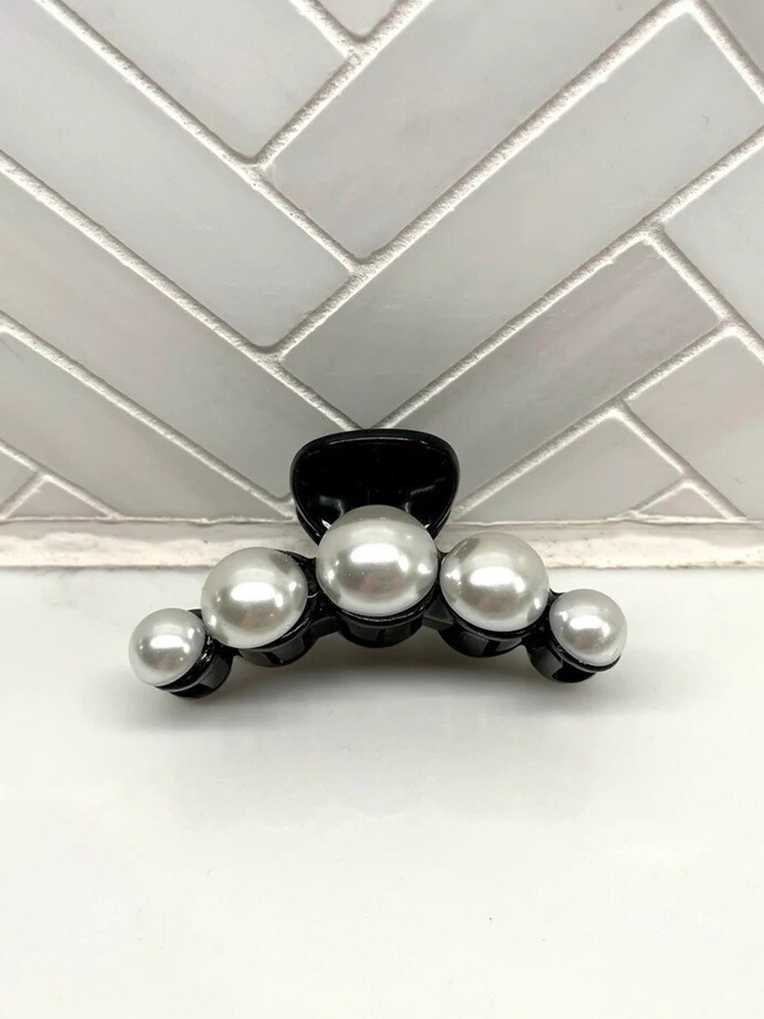 

ANNA CREATIONS Women Black & White Set of 2 Claw Clip