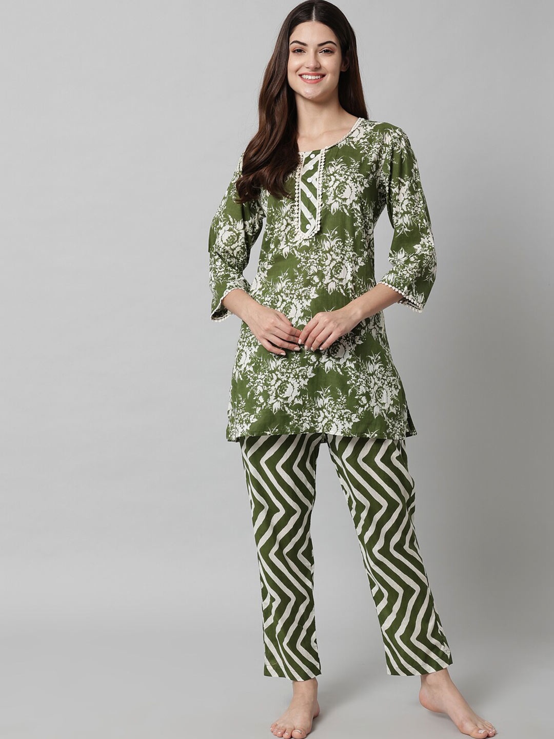 

SEPHANI Green Printed Nightdress