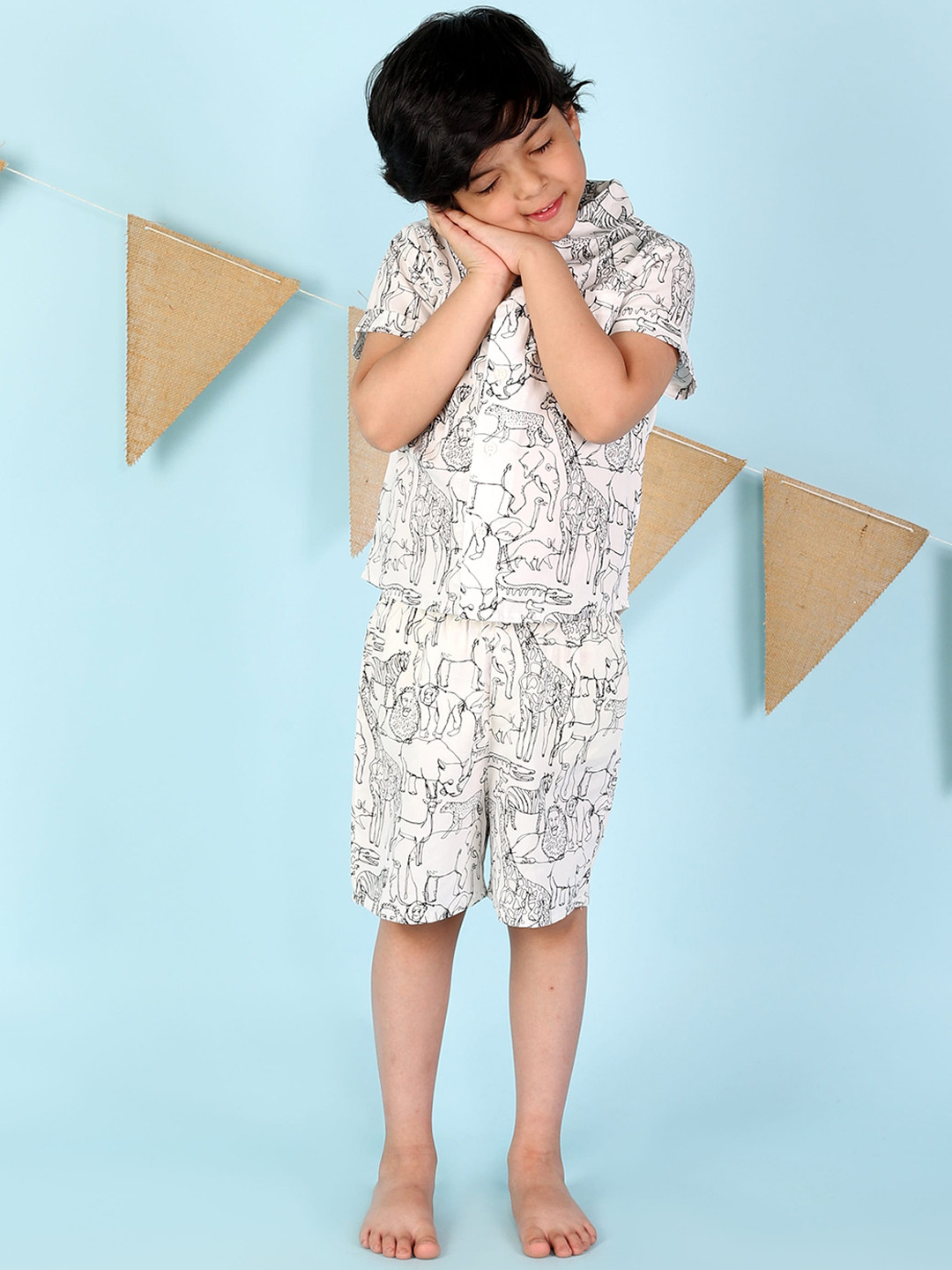 

BStories Boys White & Green Printed Night suit
