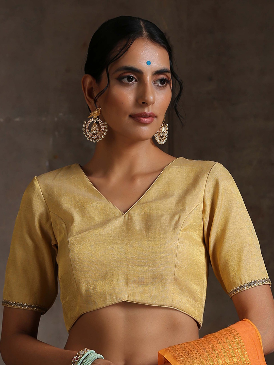 

Triyah Yellow-Coloured Solid Saree Blouse