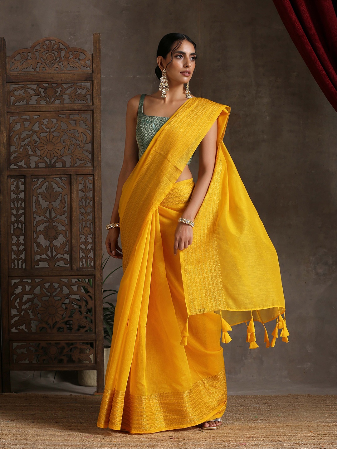 

Triyah Yellow Zari Pure Cotton Saree