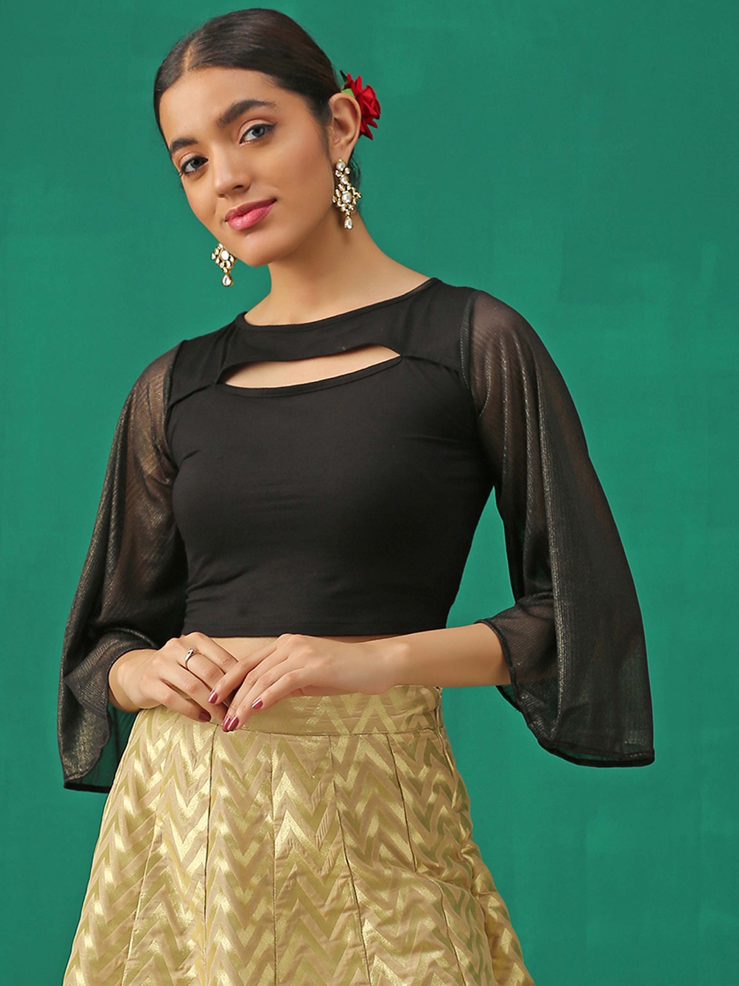 

Triyah Women Black Solid Saree Blouse