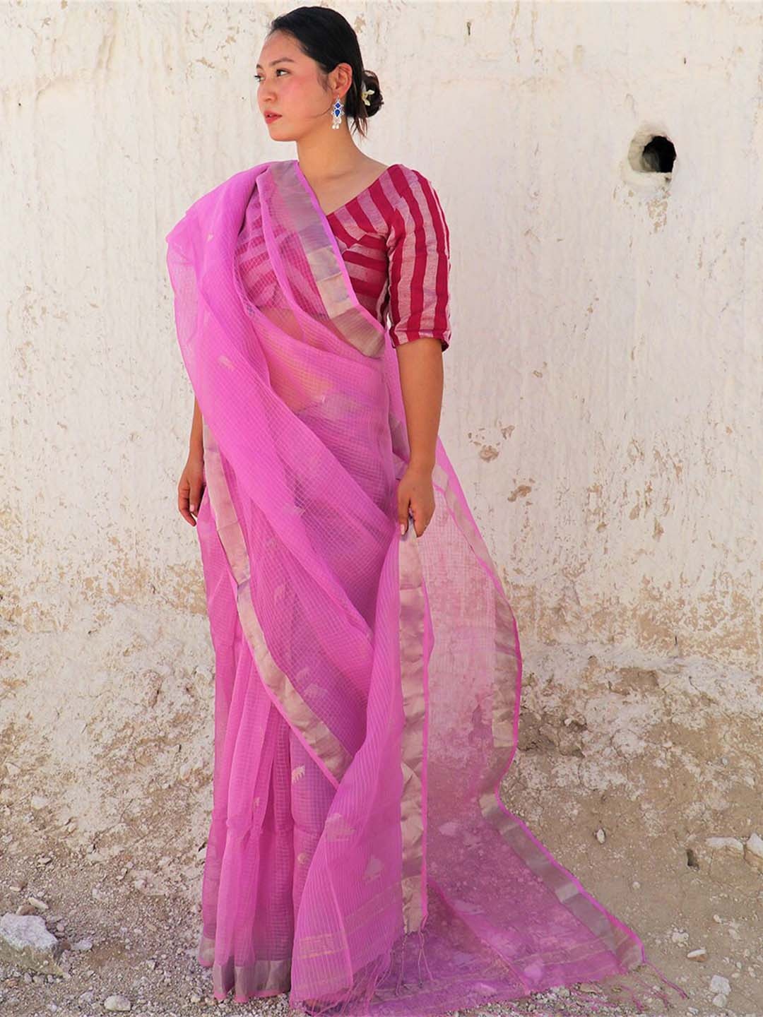 

Chidiyaa Pink Checked Zari Pure Silk Saree