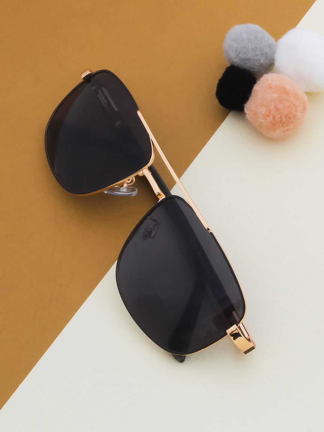 

Ted Smith Unisex Grey Lens & Gold-Toned Aviator Sunglasses with UV Protected Lens