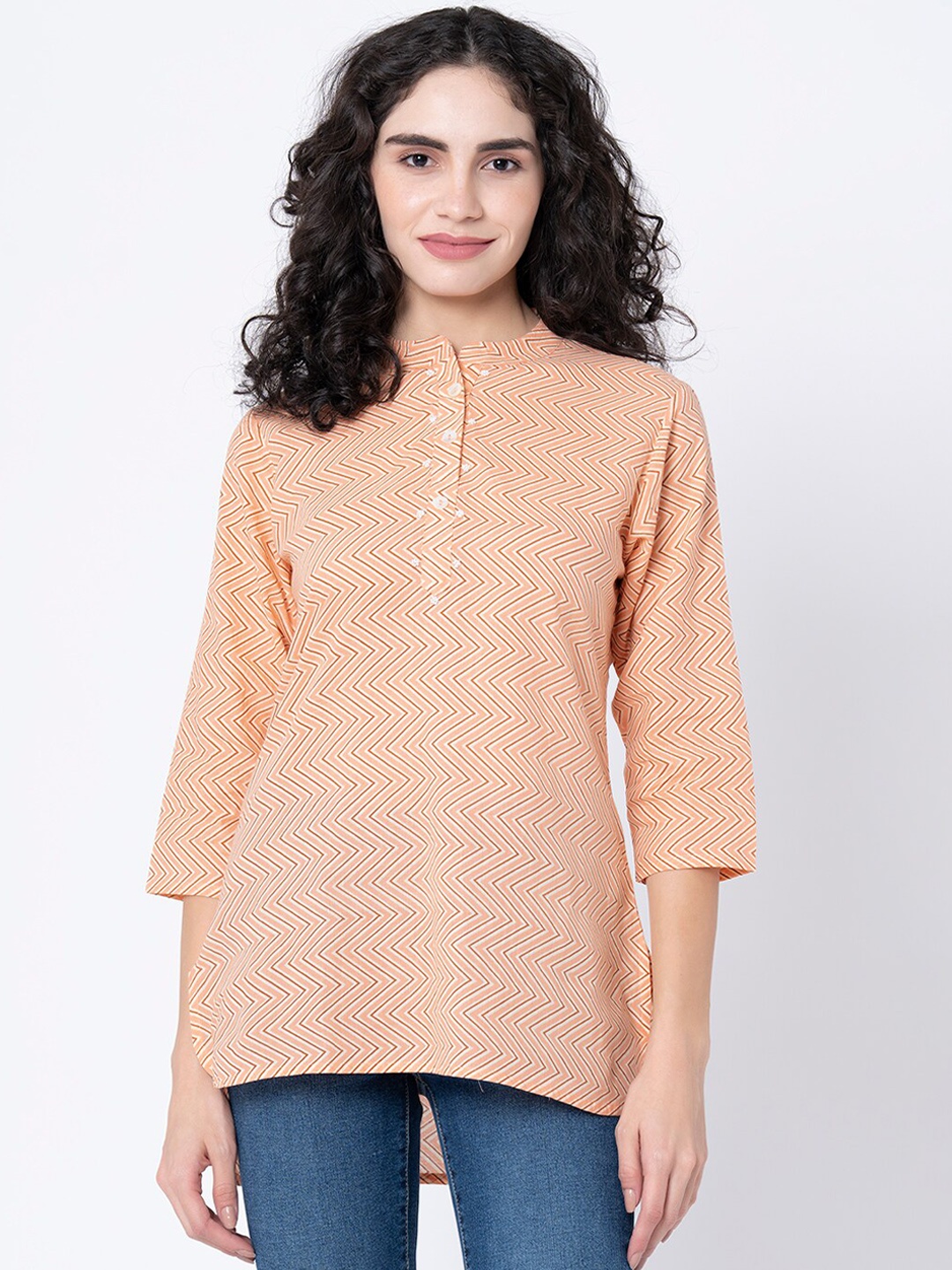 

Mode by Red Tape Women Peach-Coloured Geometric Print Kurta