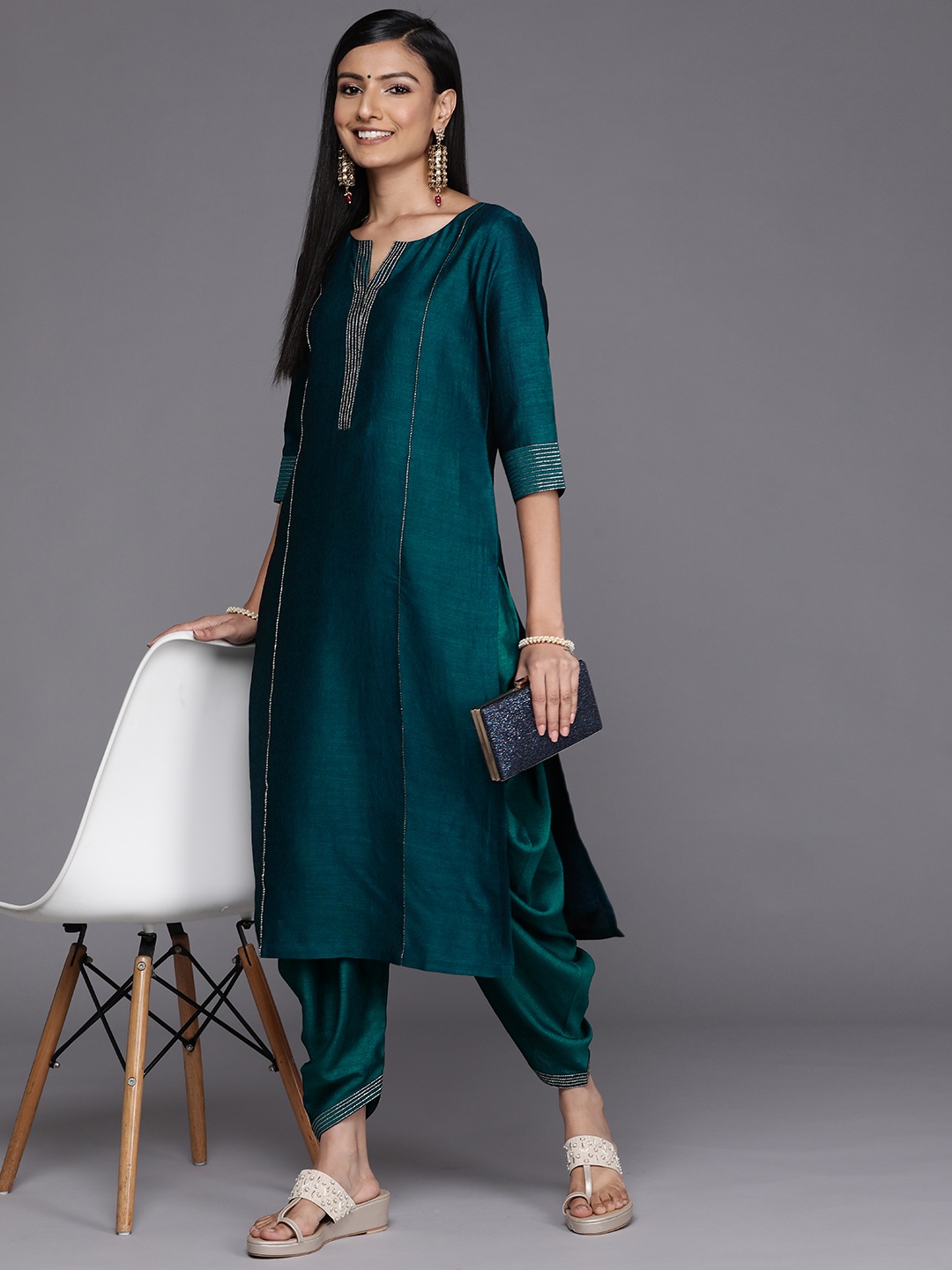 

Libas Women Teal Green Solid Kurta