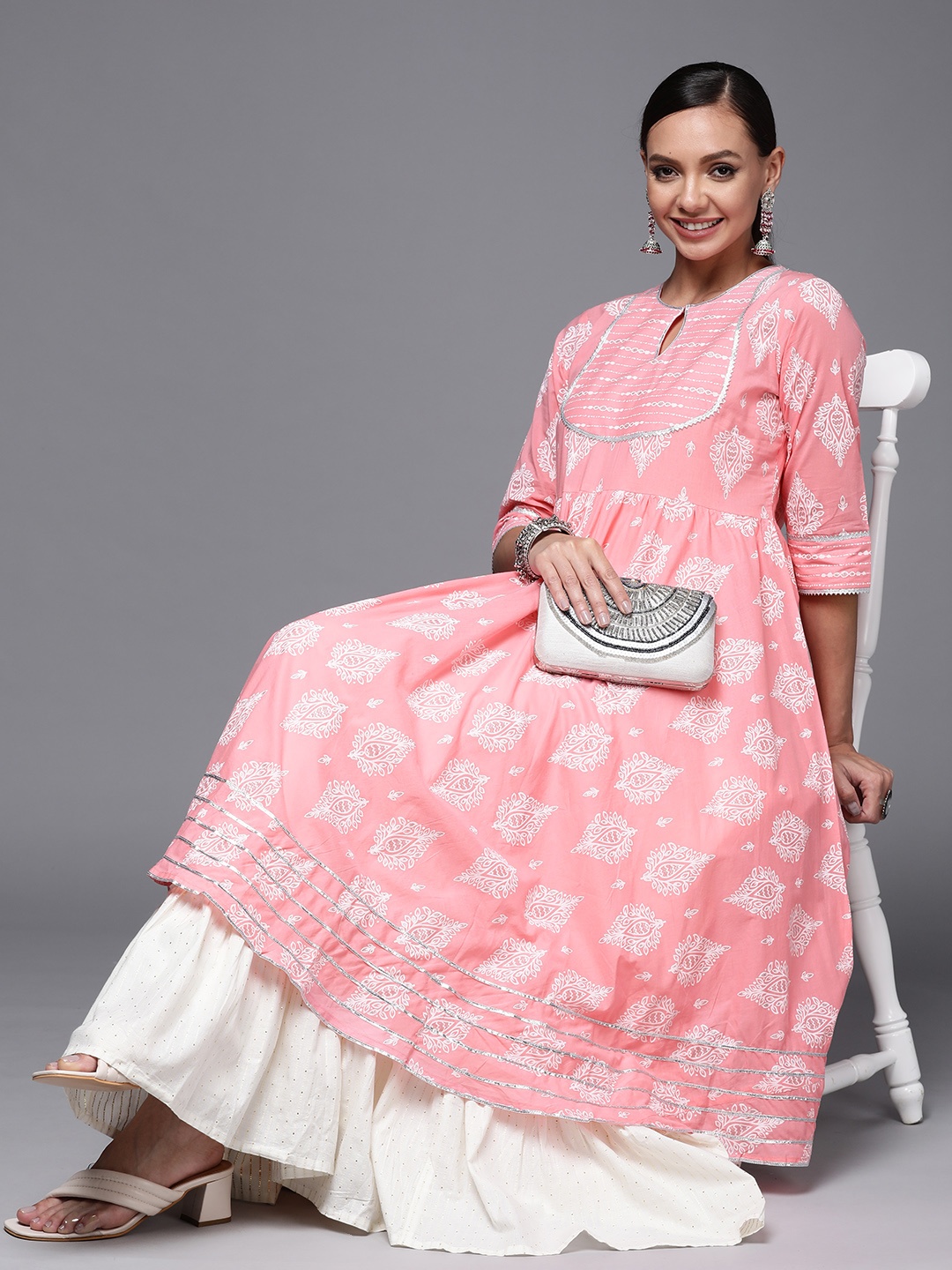 

Libas Women Pink Ethnic Motifs Printed Keyhole Neck Gotta Patti Kurta