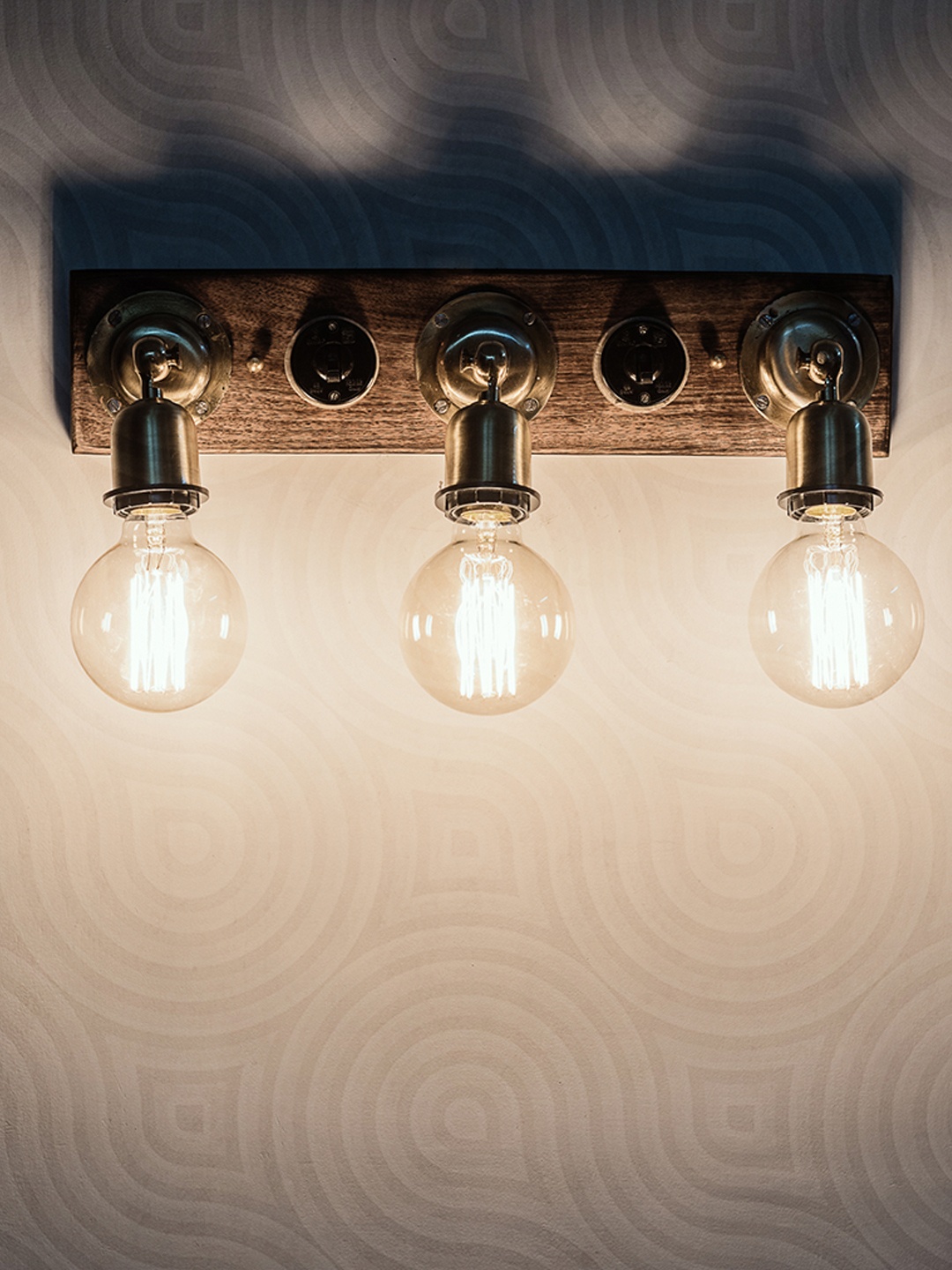 

Fos Lighting Brown & Gold-Toned Retro Switch Triple Vanity Wall Lamp
