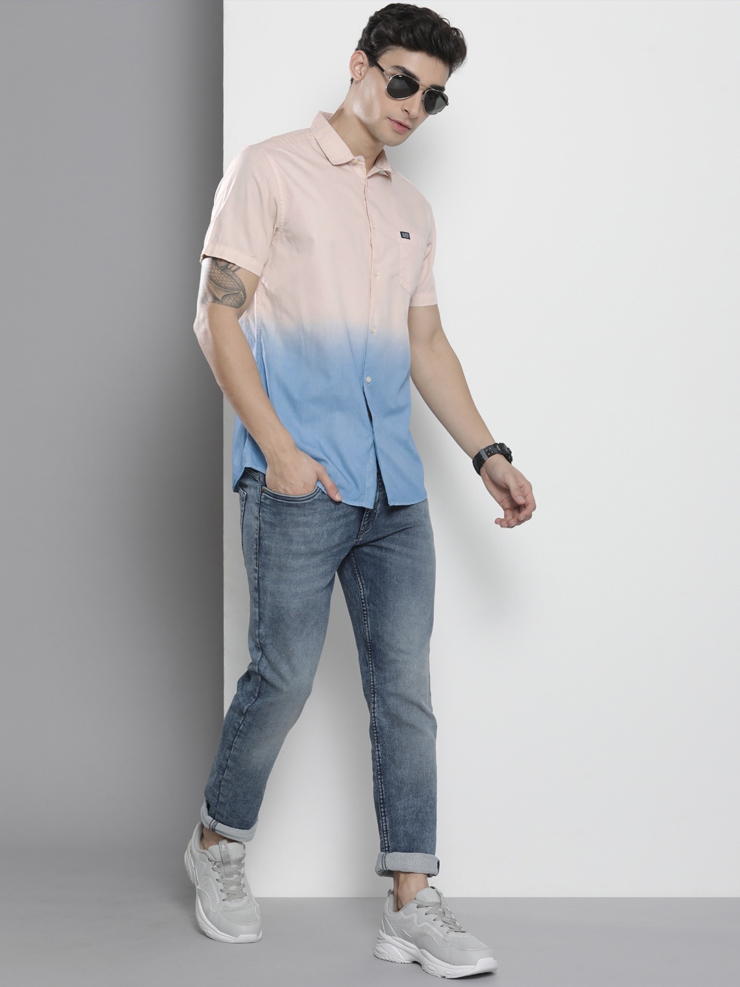 

The Indian Garage Co Men Beige Colourblocked Casual Shirt