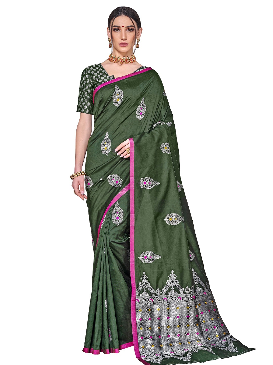 

SARIYA Green & Silver-Toned Floral Zari Silk Blend Banarasi Saree
