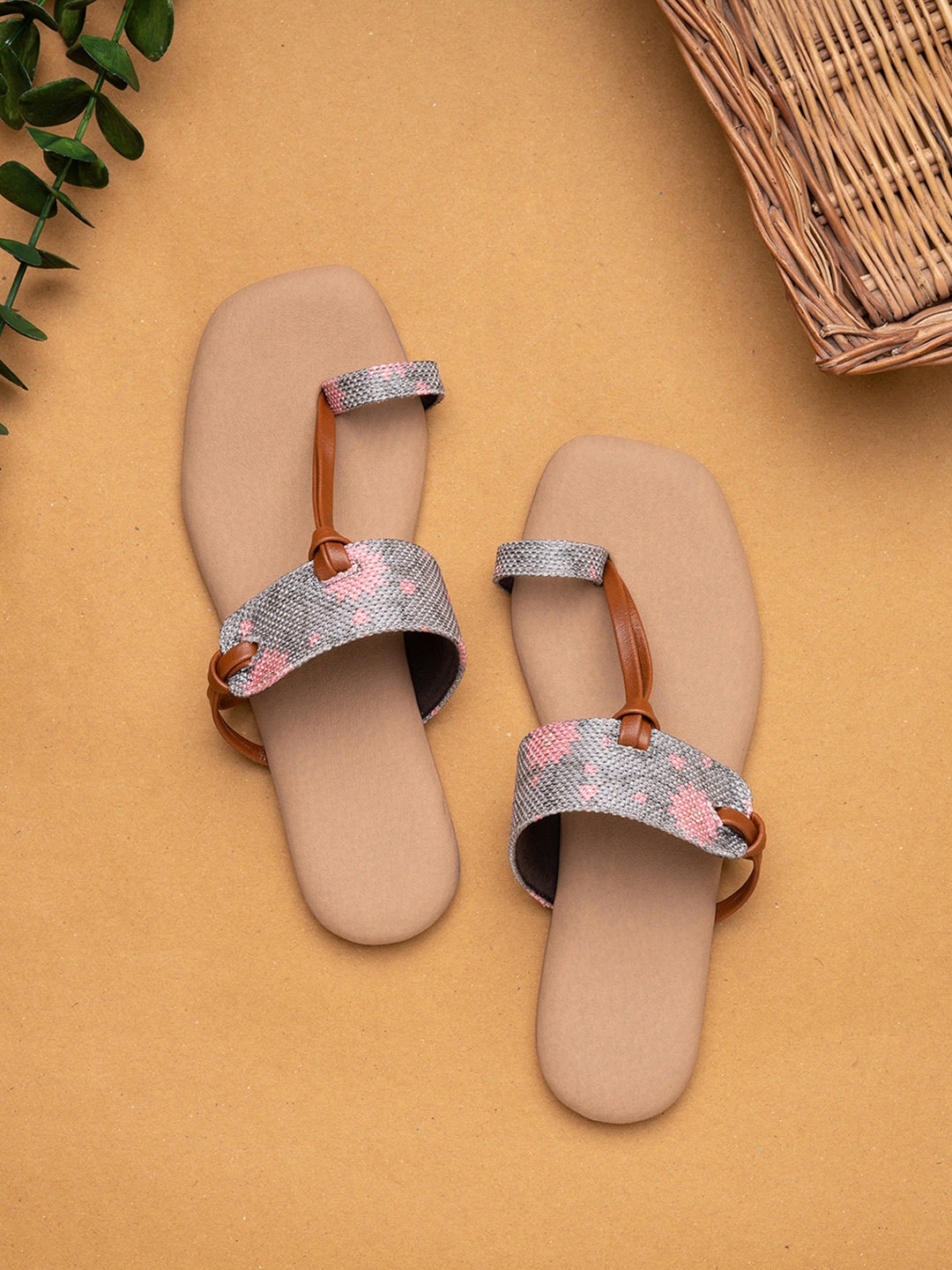 

ZOUK Women Grey Printed Flats