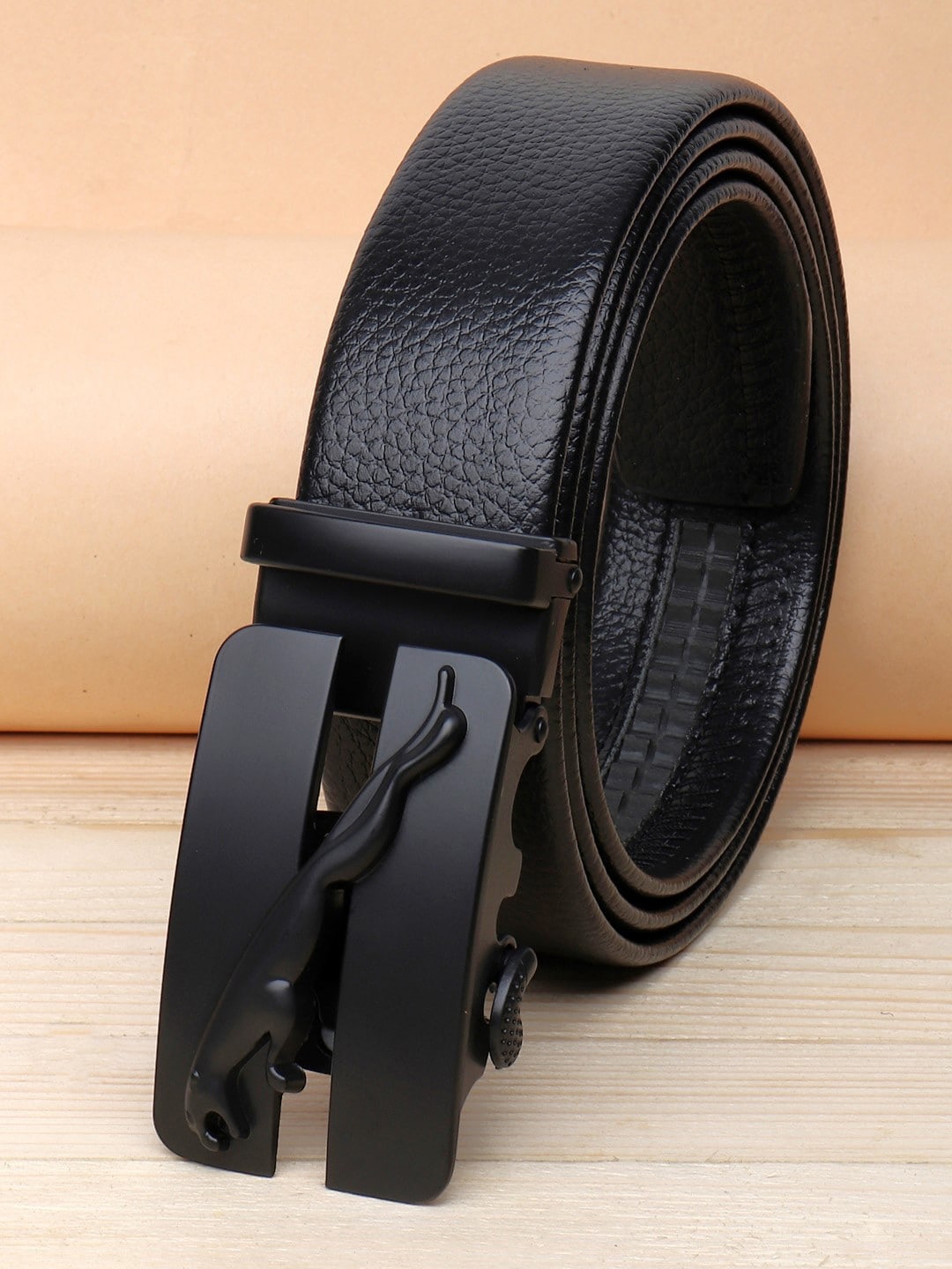 

ZORO Men Black Textured PU Belt