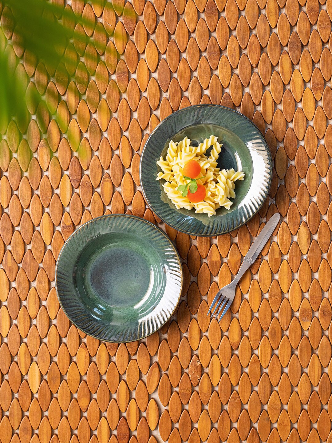 

ExclusiveLane Ceramic Pasta Plates Hand-painted Studio Pottery (Set of 2, Microwave Safe), Green