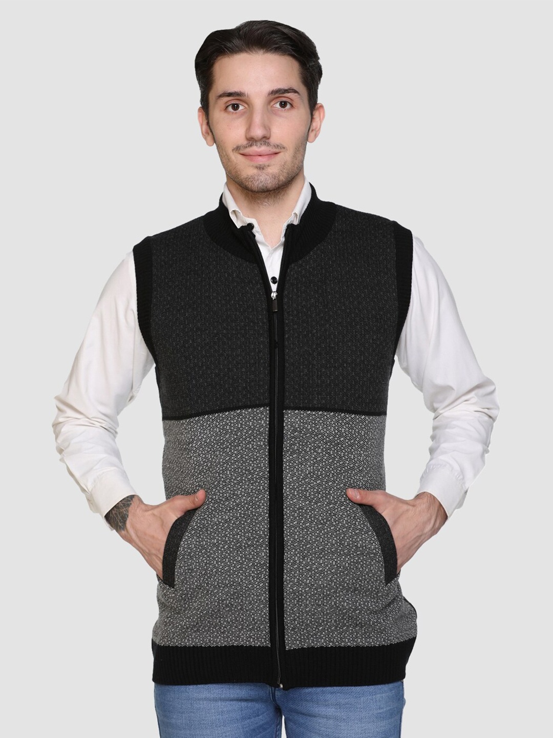 

aarbee Men Black & Grey Striped