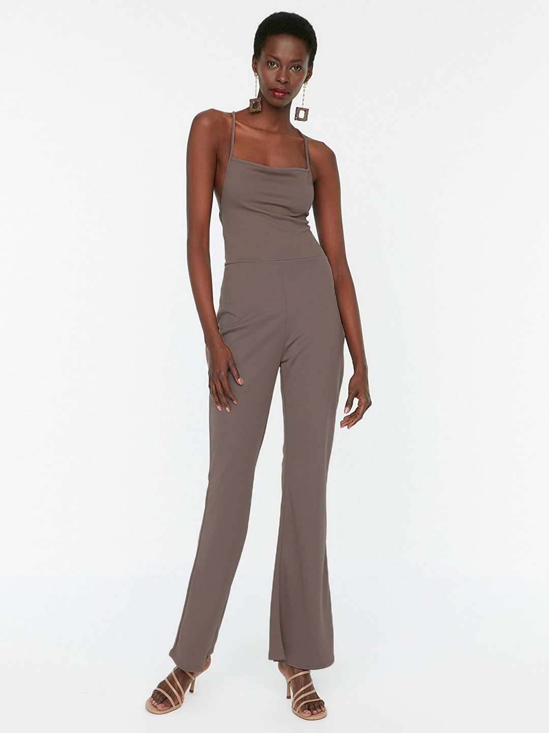 

Trendyol Brown Solid Shoulder Straps Basic Jumpsuit
