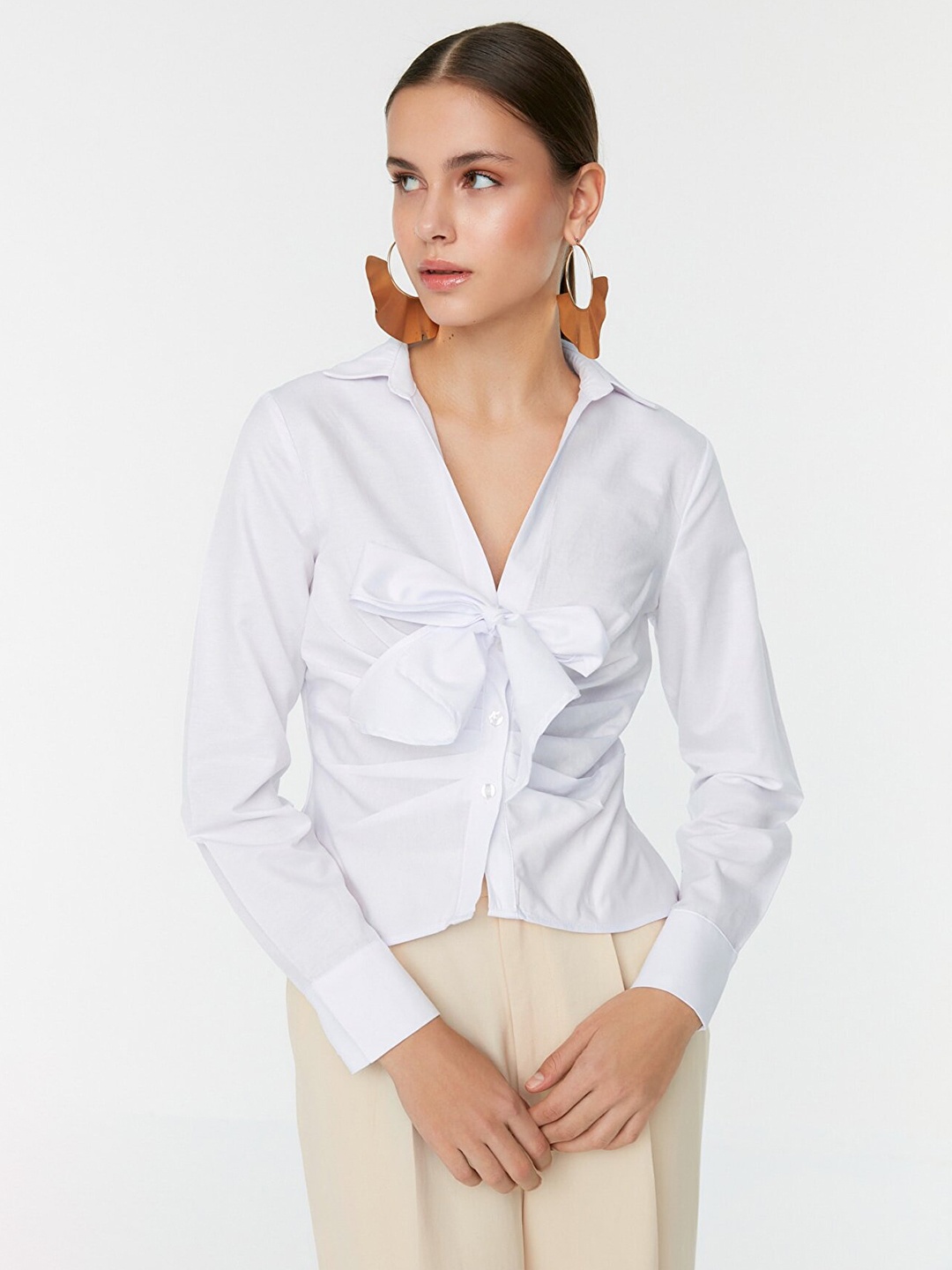 

Trendyol Women White Solid Casual Shirt with Tie-Up