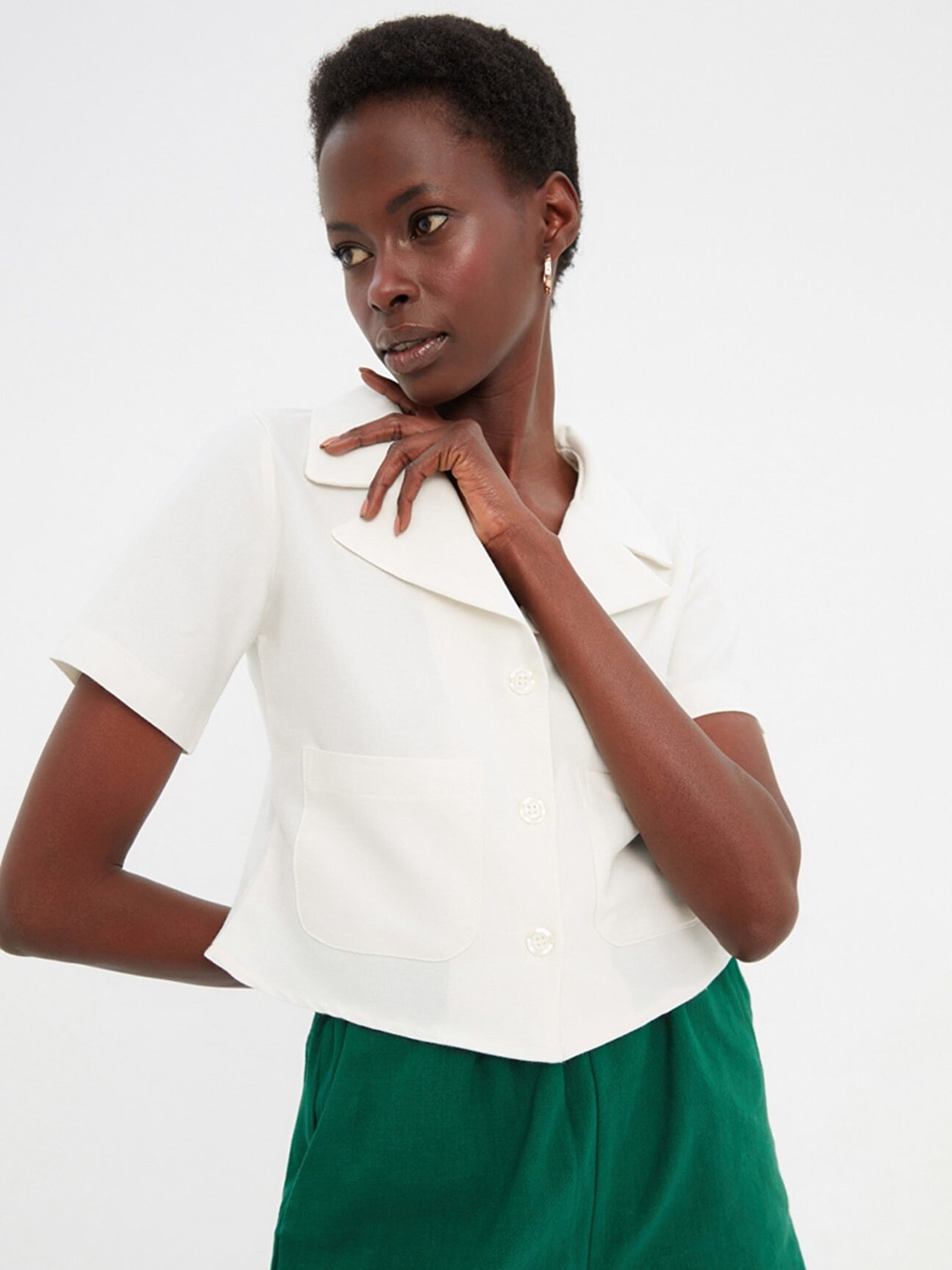

Trendyol Women Off White Solid Cuban Collar Cropped Casual Shirt