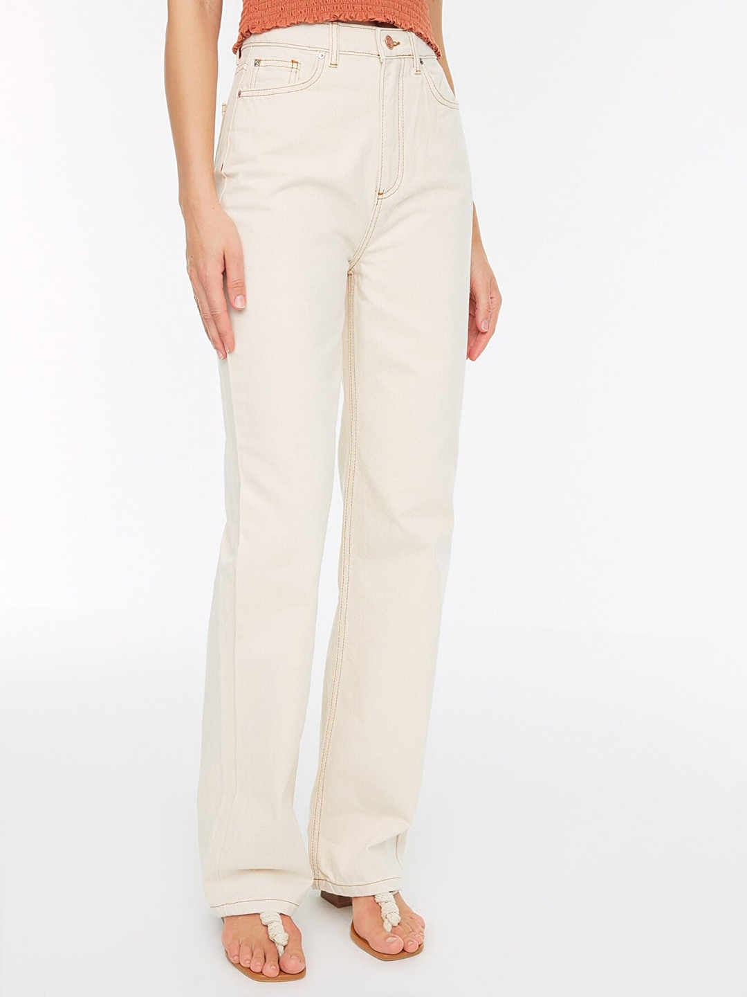 

Trendyol Women Off White Solid Cotton Jeans