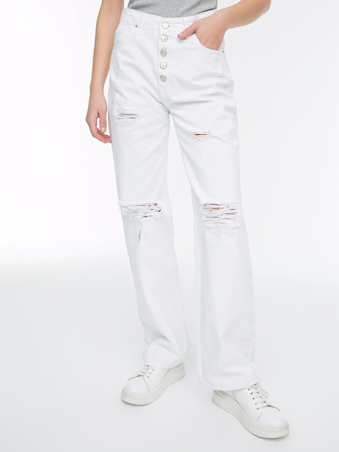 

Trendyol Women White Mildly Distressed Ombre Jeans