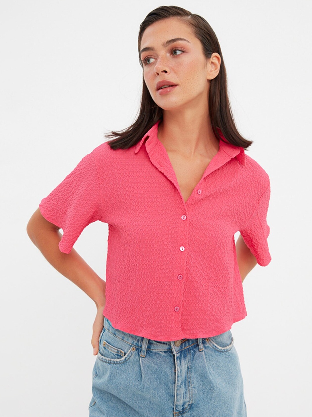

Trendyol Women Pink Solid Textured Casual Cropped Shirt