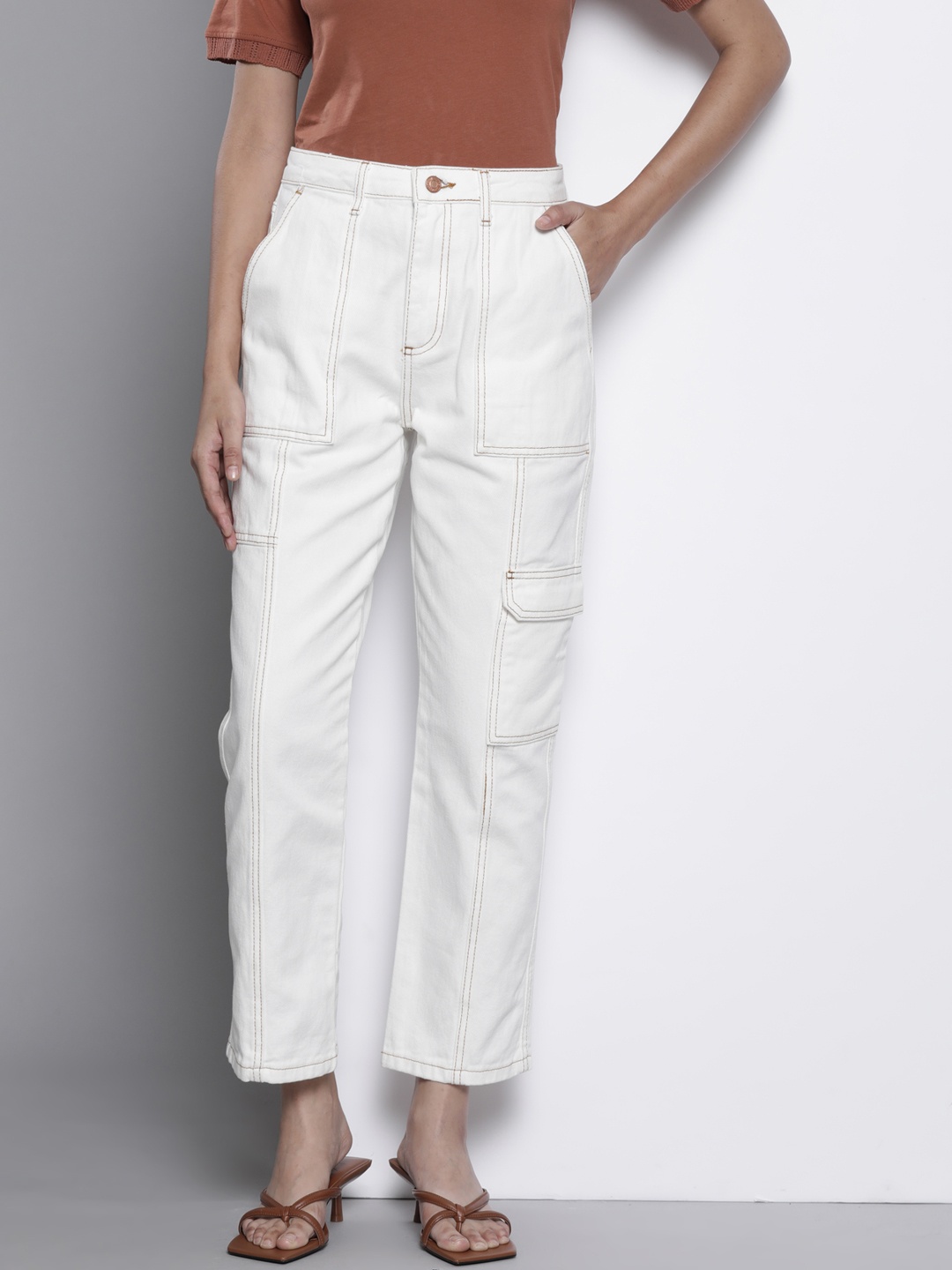 

Trendyol Women White Solid Pure Cotton Stretchable Jeans