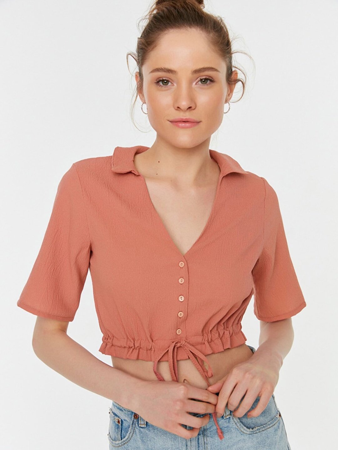 

Trendyol Rose Shirt Style Crop Top