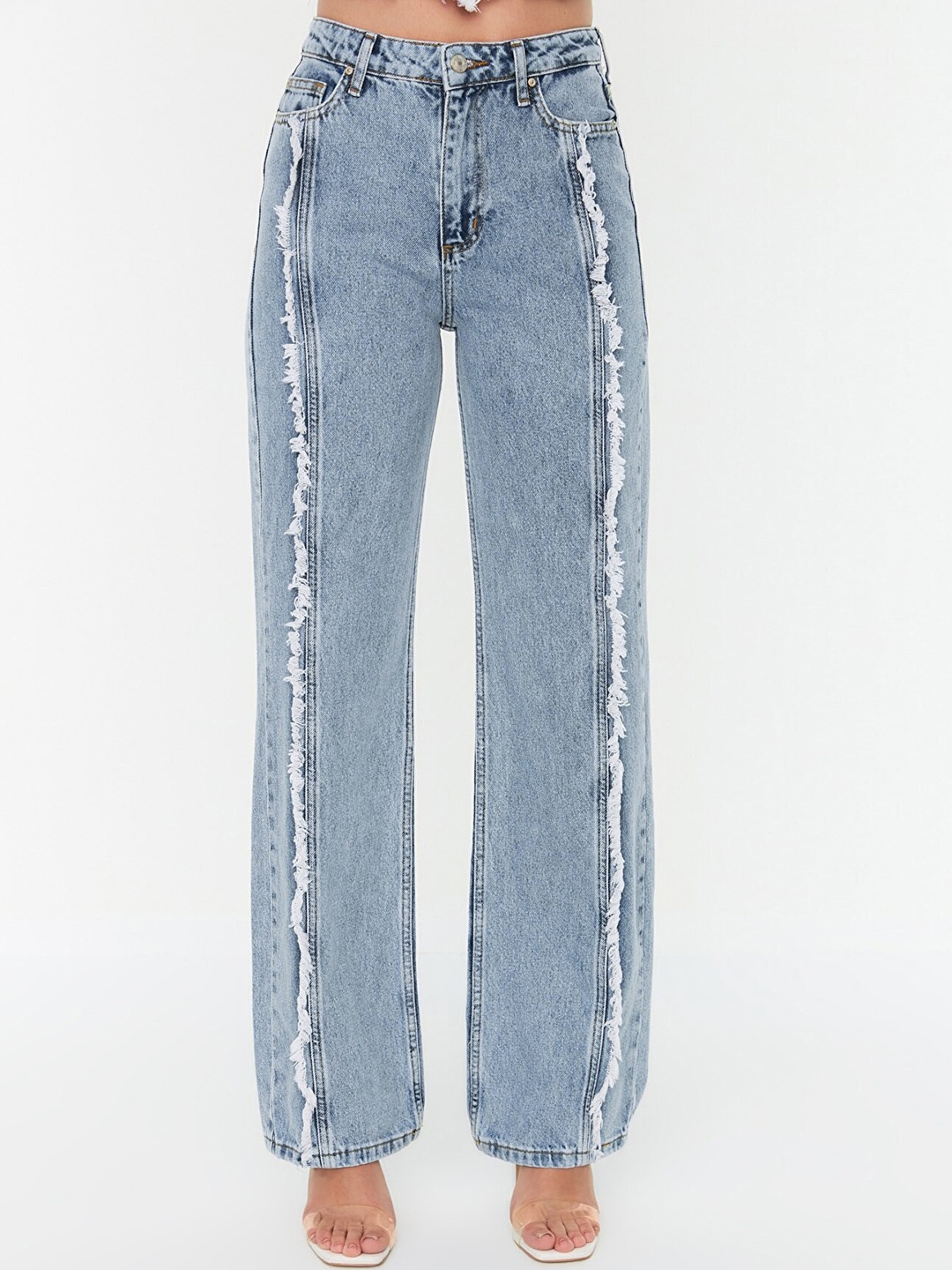 

Trendyol Women Blue Pure Cotton Solid Jeans