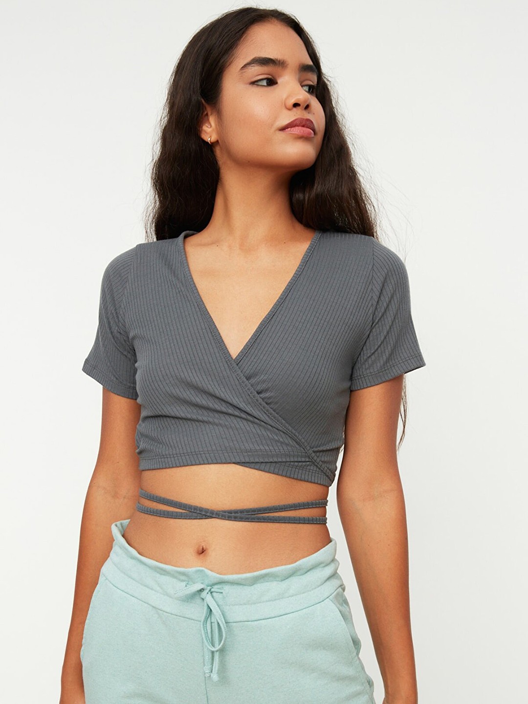 

Trendyol Grey Wrap Crop Top