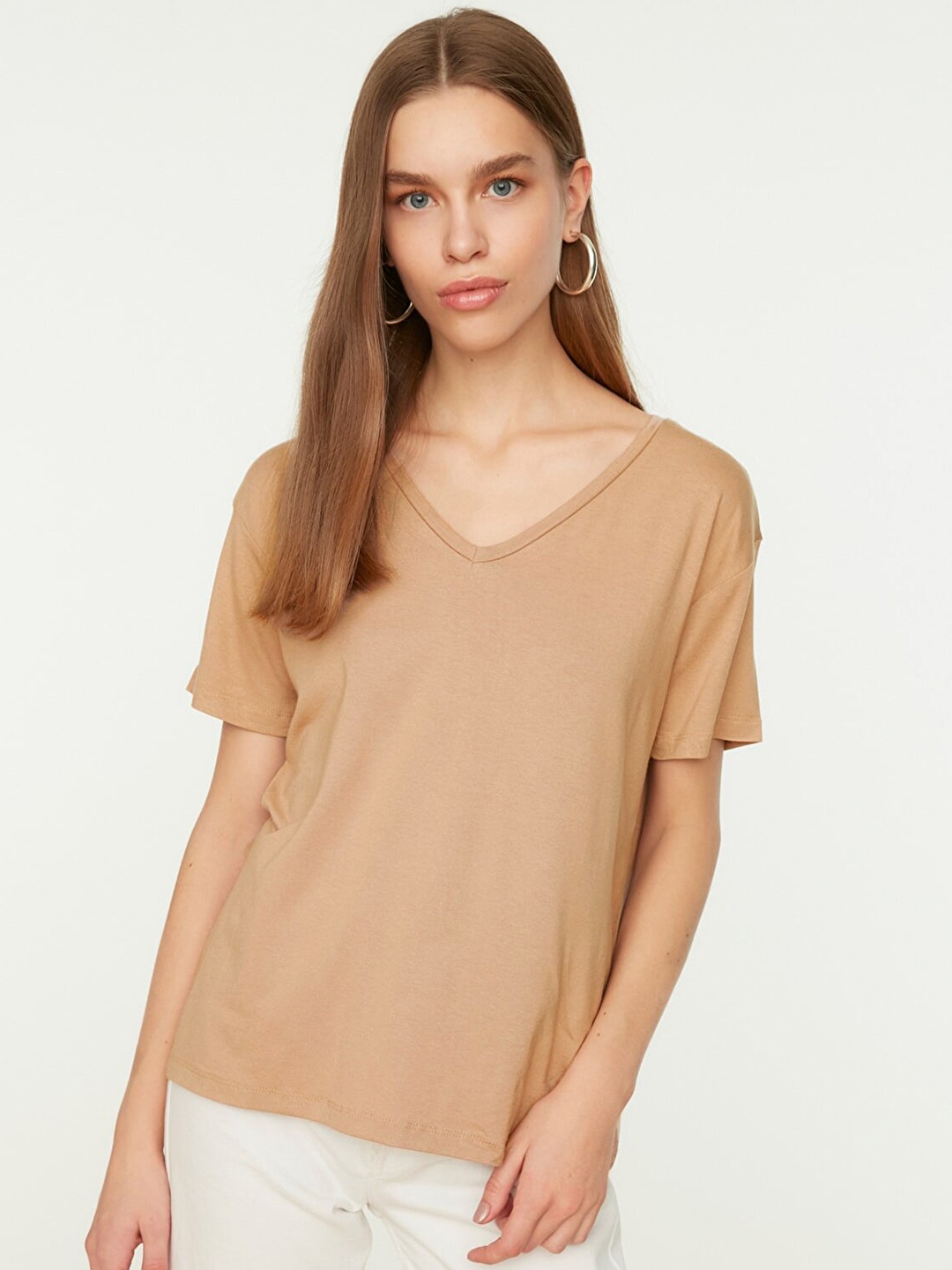 

Trendyol Beige Extended Sleeves Styled Back Top