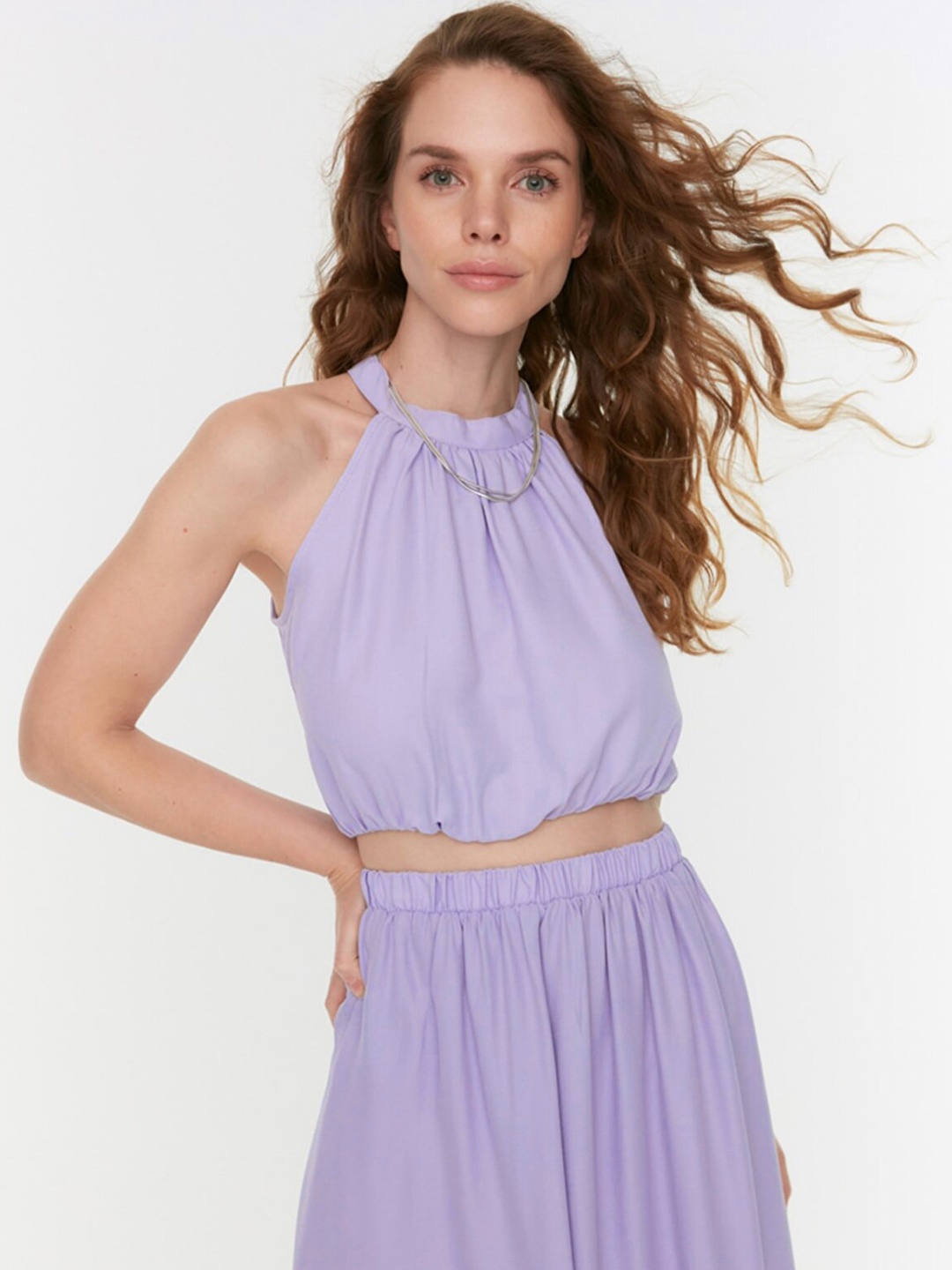 

Trendyol Women Lavender Solid Blouson Crop Top